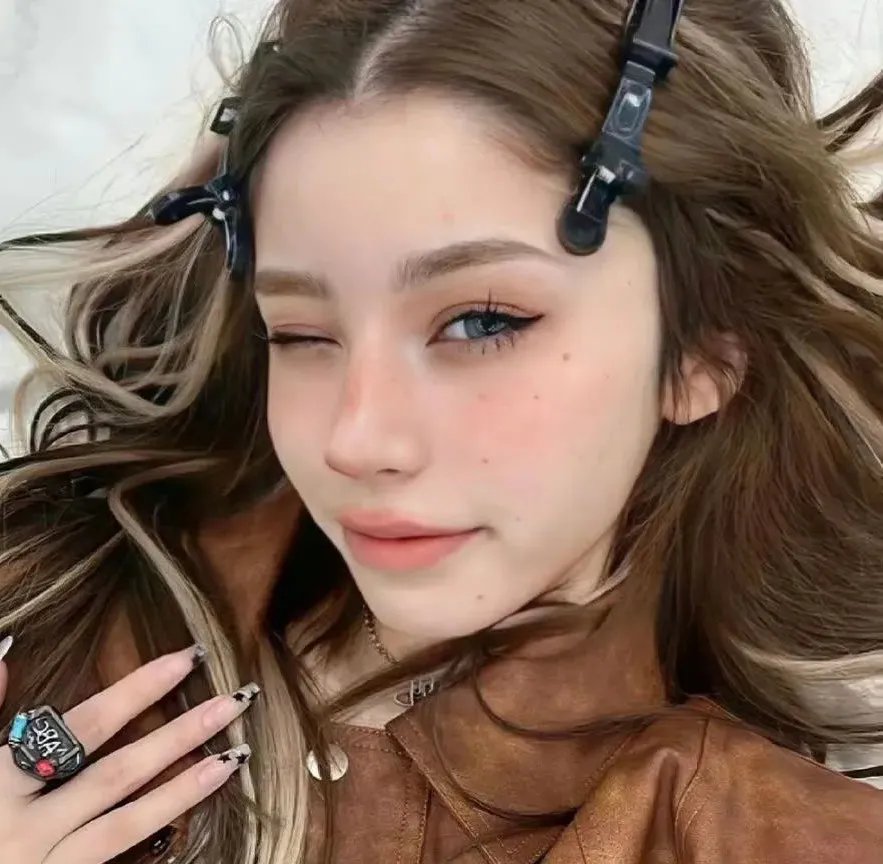 偎红倚翠