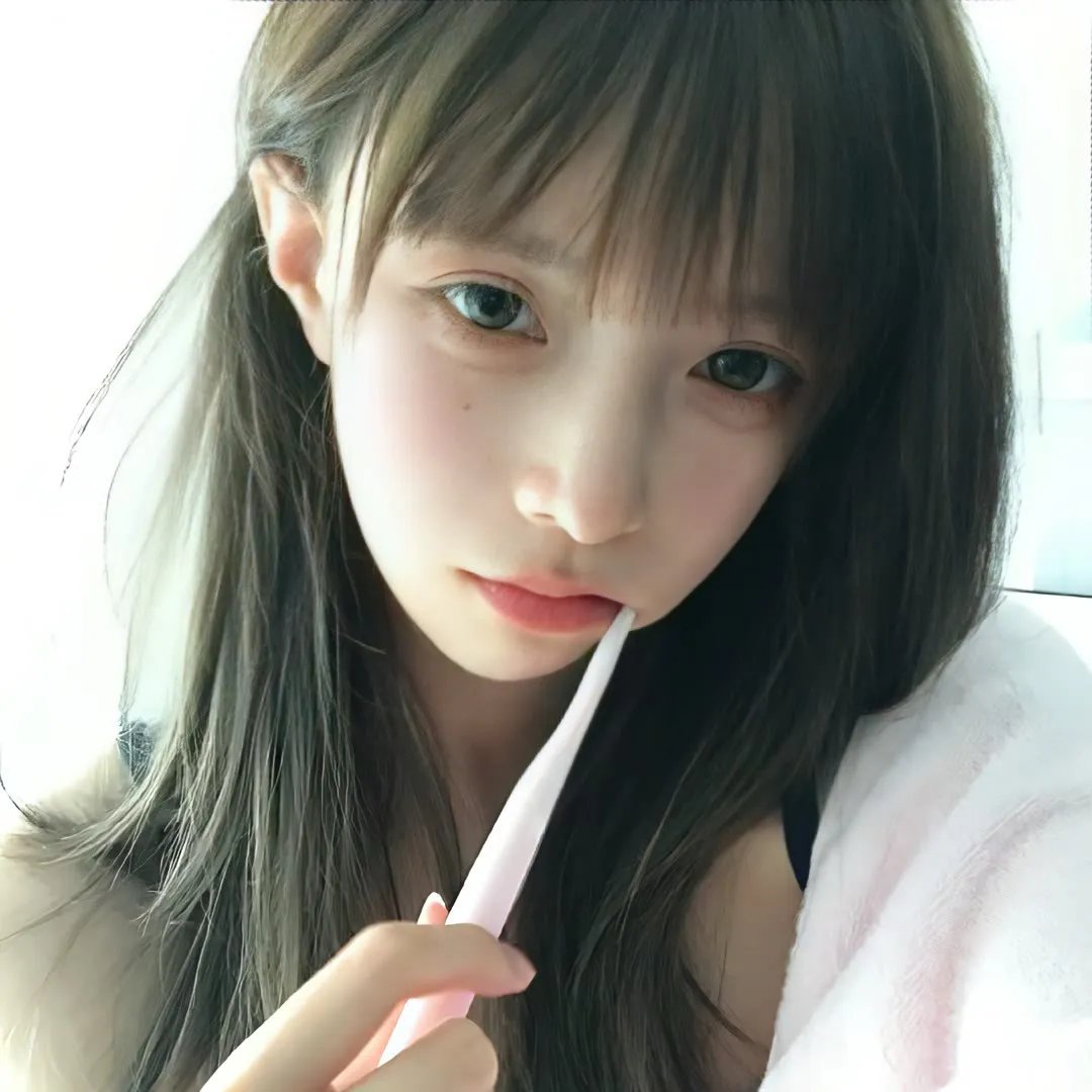 冰属性男子与酷酷女同事